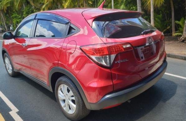 Honda Vezel 2018 (Petrol) - 1 - SUV Cars  on Aster Vender