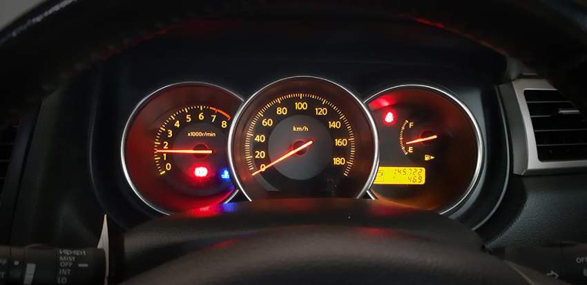 Nissan Tiida - 8 - Family Cars  on Aster Vender