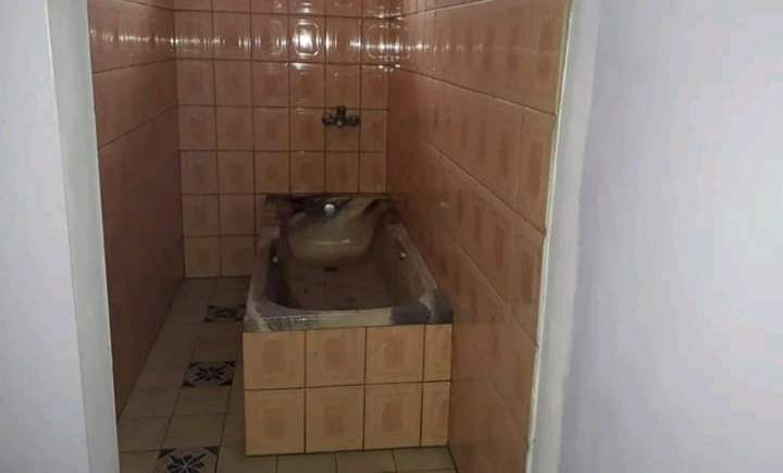 Beautiful Big House for Sale - 8 - House  on Aster Vender