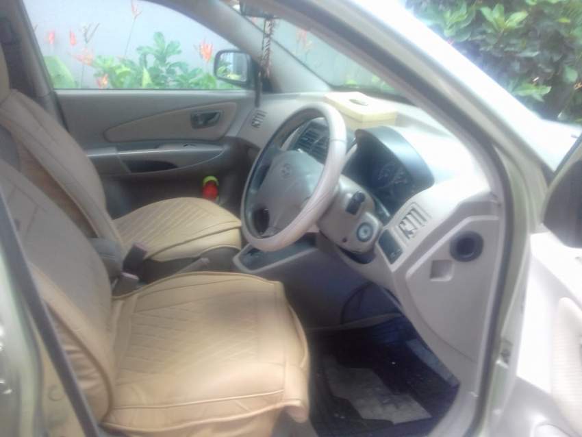 Hyundai Tucson - 5 - SUV Cars  on Aster Vender