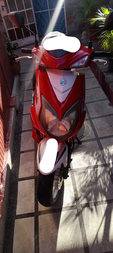 SYM 150 CC JET 4 - 1 - Scooters (above 50cc)  on Aster Vender