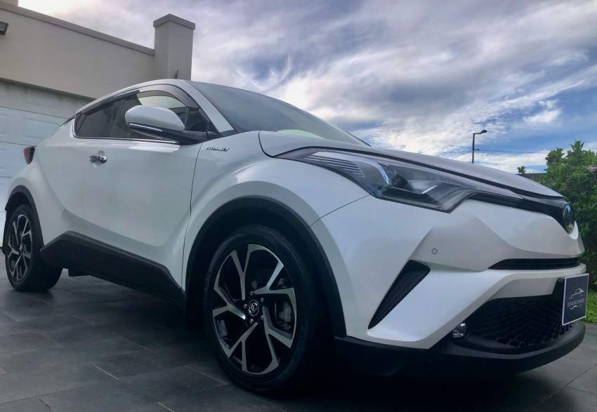 TOYOTA CHR - 1 - SUV Cars  on Aster Vender