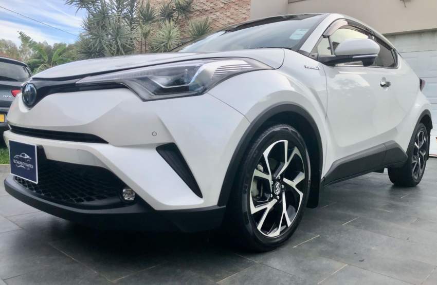 TOYOTA CHR - 2 - SUV Cars  on Aster Vender