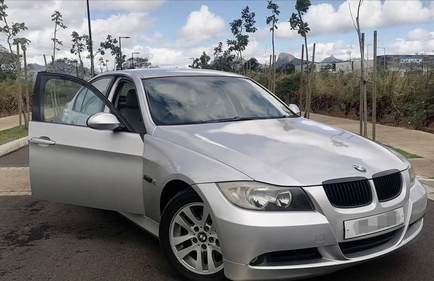 Bmw 320i E90 Year 2006 on Aster Vender