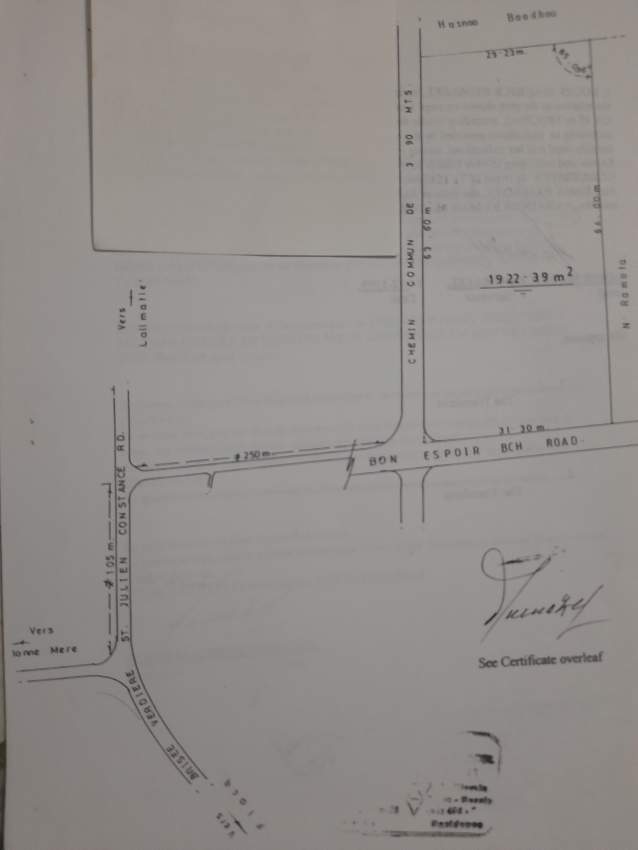Agricultural land for lease under sugarcane plantation at Pont Praslin - 1 - Land  on Aster Vender