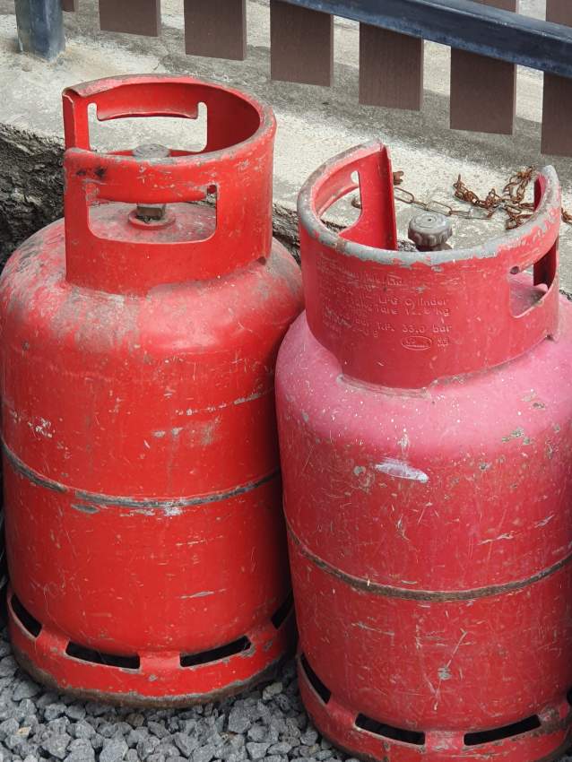 Bonbonne rouge on Aster Vender