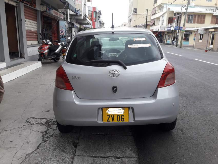 toyota vitz 06 - 8 - Compact cars  on Aster Vender