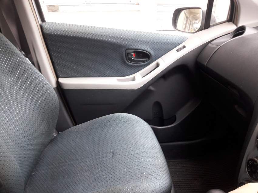 toyota vitz 06 - 6 - Compact cars  on Aster Vender