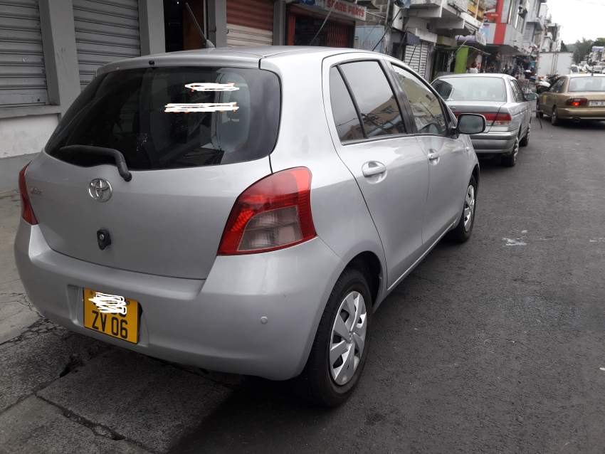 toyota vitz 06 - 2 - Compact cars  on Aster Vender