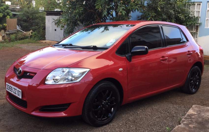 Toyota Auris VVT-I Hatchback 1600cc - 0 - Family Cars  on Aster Vender