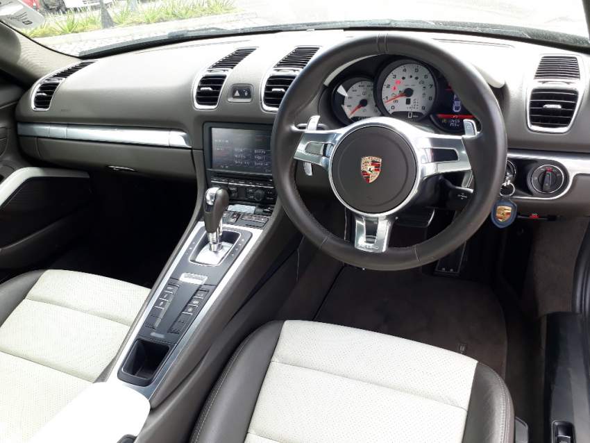 2015 Porsche Cayman 2.7 - 7 - Sport Cars  on Aster Vender