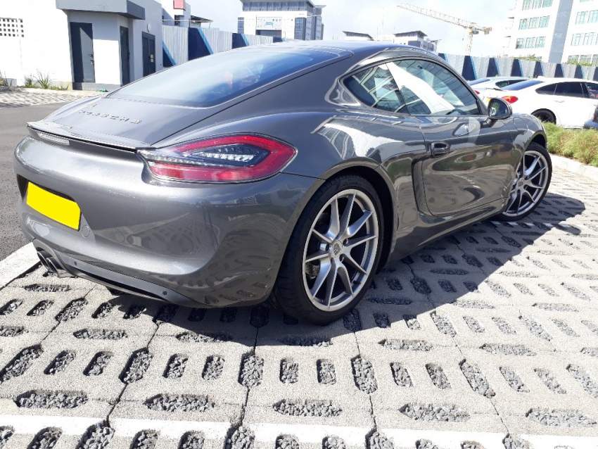 2015 Porsche Cayman 2.7 - 3 - Sport Cars  on Aster Vender