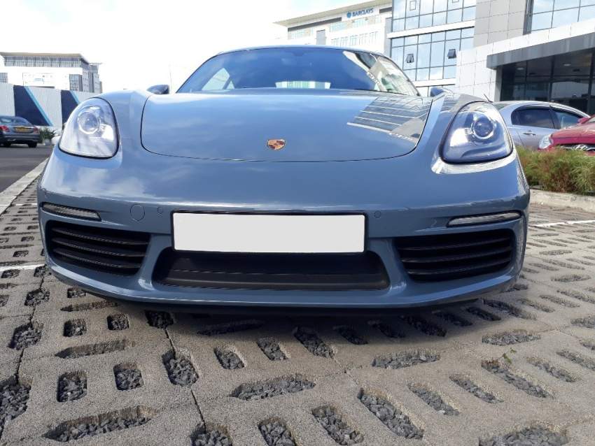 2017 Porsche 718 Cayman - 1 - Sport Cars  on Aster Vender