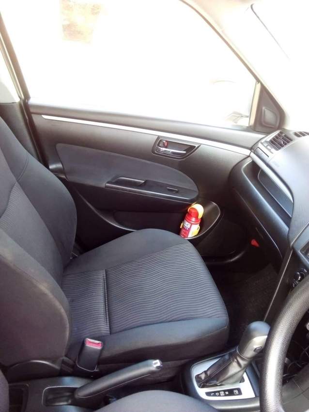 Suzuki Swift 2011 - 3 - Compact cars  on Aster Vender