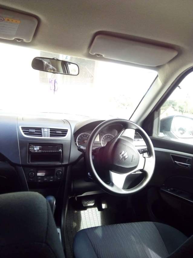 Suzuki Swift 2011 - 2 - Compact cars  on Aster Vender
