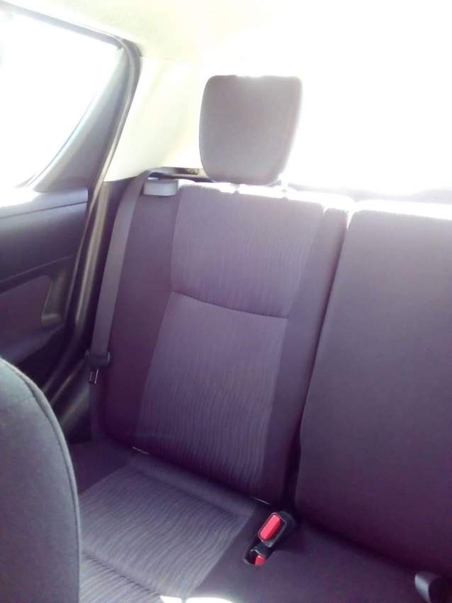 Suzuki Swift 2011 - 5 - Compact cars  on Aster Vender