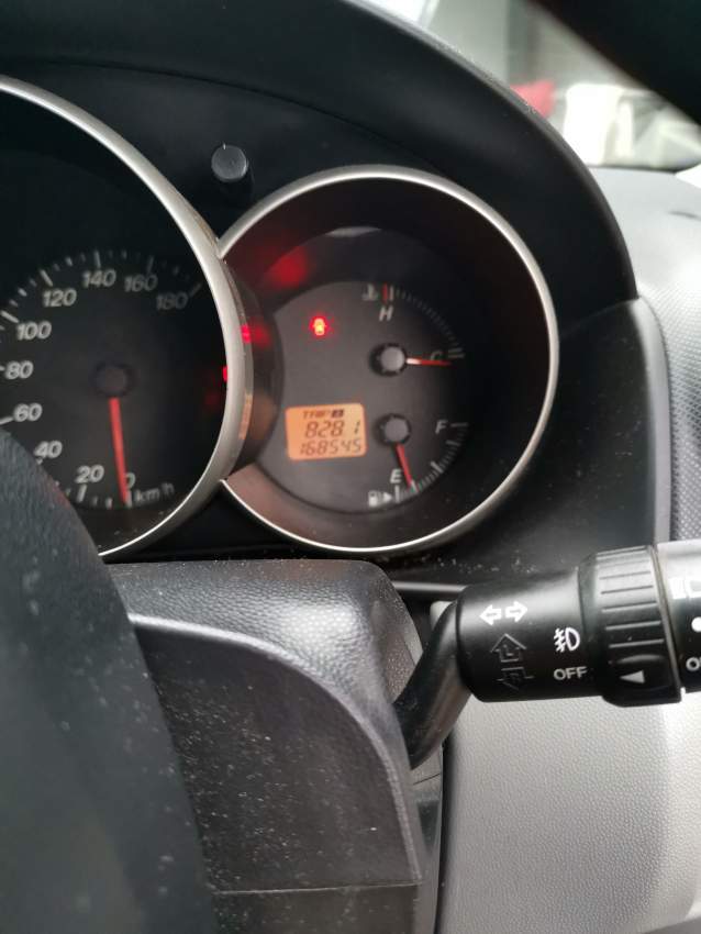 Mazda Axela 2005 - 3 - Family Cars  on Aster Vender