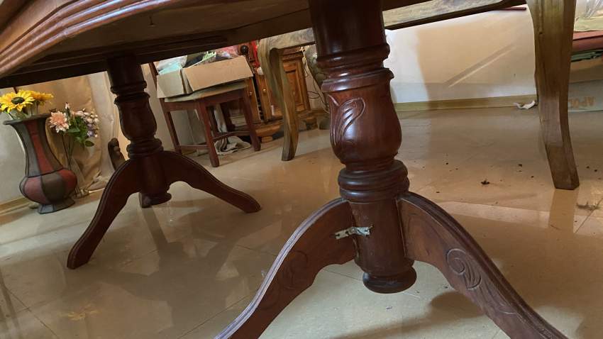 Dining table on Aster Vender