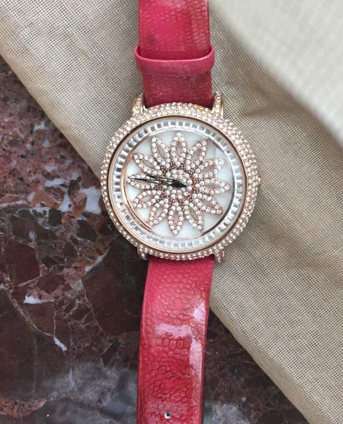 Women’s watch  - 1 - Watches  on Aster Vender