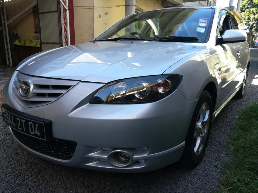 Mazda 3 - 5 - Compact cars  on Aster Vender