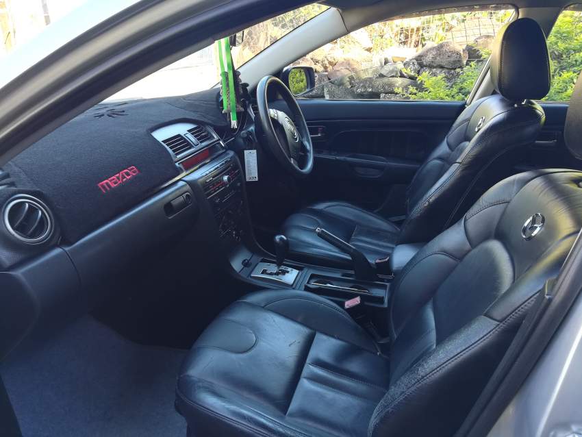 Mazda 3 - 1 - Compact cars  on Aster Vender