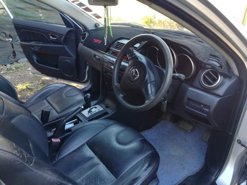 Mazda 3 - 3 - Compact cars  on Aster Vender