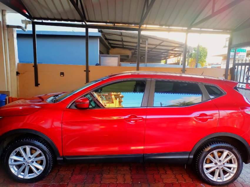 Nissan Qashqai-2015 - 1 - SUV Cars  on Aster Vender