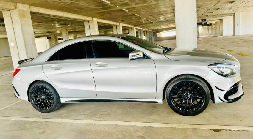 Cla 200 - 2 - Sport Cars  on Aster Vender