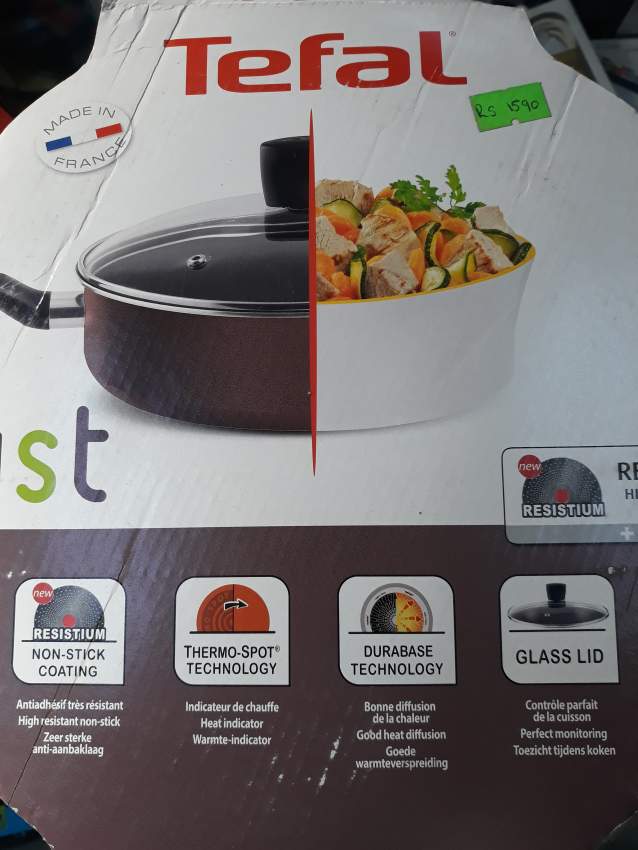 Tefal Saute pan with lid on Aster Vender