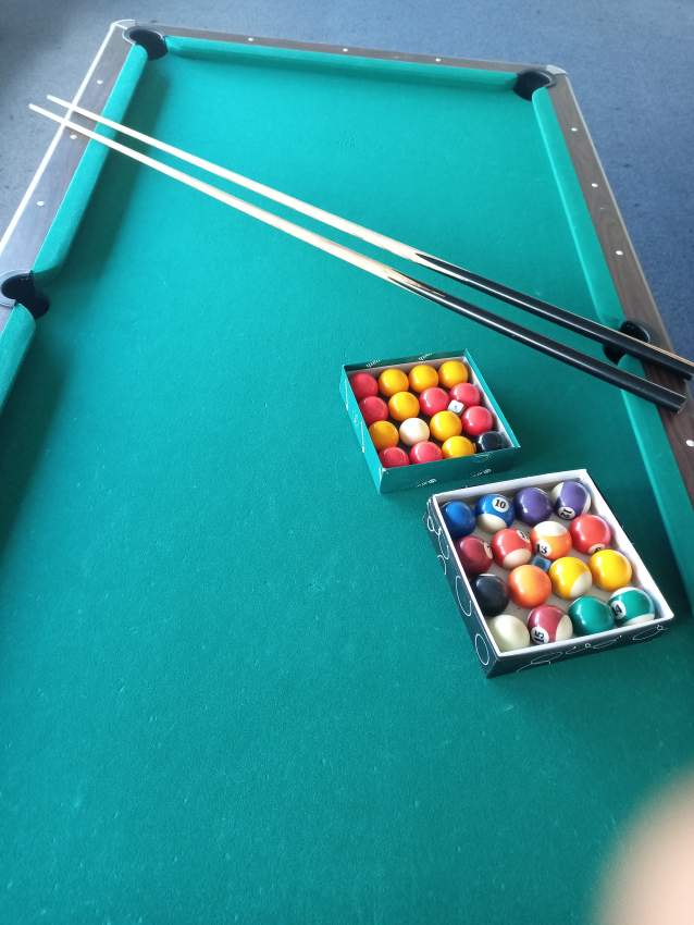 POOL TABLE on Aster Vender