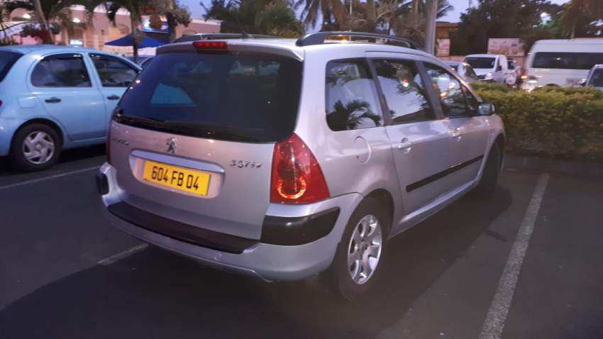 Peugeot 307 SW - 0 - Family Cars  on Aster Vender