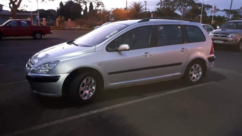 Peugeot 307 SW - 1 - Family Cars  on Aster Vender