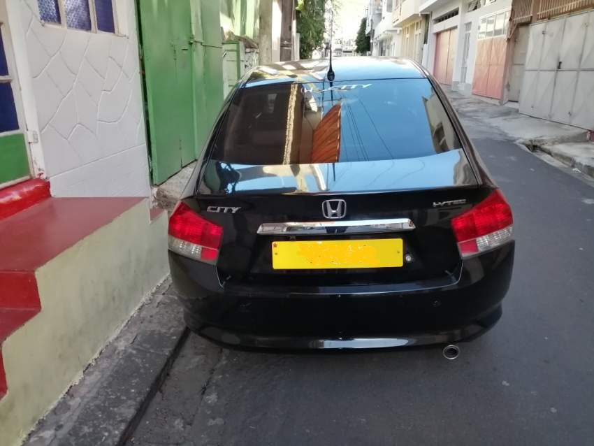 honda city - 2 - Family Cars  on Aster Vender