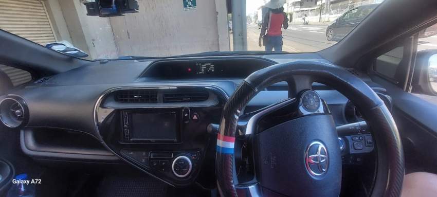 Toyota Aqua-2018 - 5 - Family Cars  on Aster Vender