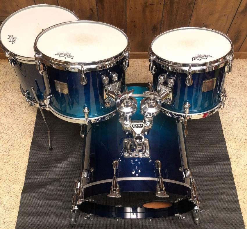 Yamaha Birch Custom Absolute Sea Blue Fade Drum Set 20 10 12 14FT MIJ  - 0 - Drums  on Aster Vender