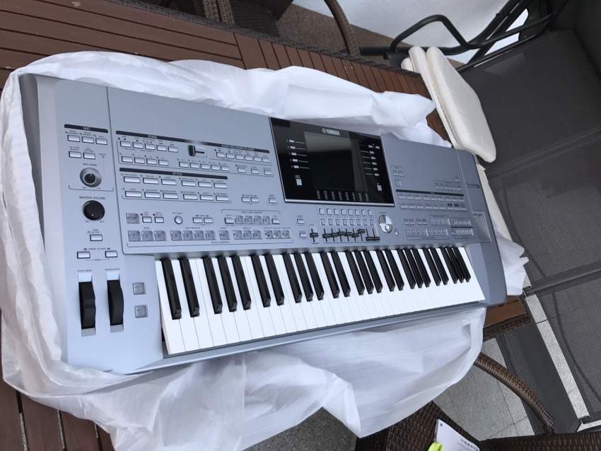 yamaha tyros 5 unboxing - 4 - Piano  on Aster Vender