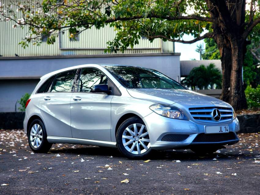 Mercedes B180 -2014 - 1 - Family Cars  on Aster Vender
