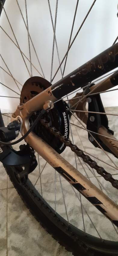 MTB FUJI ADVENTURE and accessories - 2 - Mountain bicycles  on Aster Vender