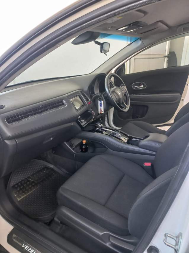 2014 Honda Vezel Hybrid - 7 - SUV Cars  on Aster Vender