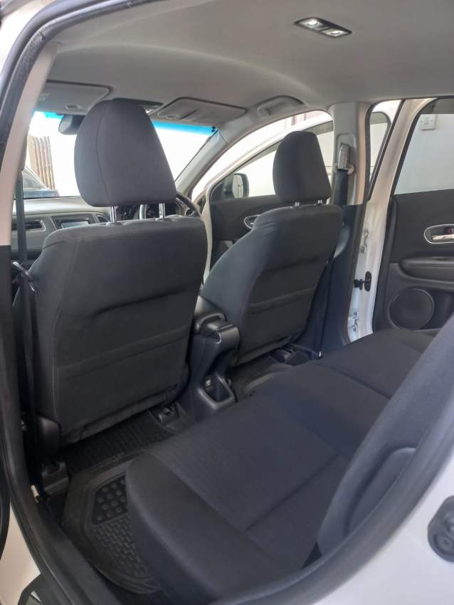 2014 Honda Vezel Hybrid - 4 - SUV Cars  on Aster Vender