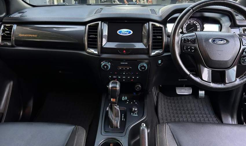 Ford Ranger Wildtrak-2021 - 7 - Pickup trucks (4x4 & 4x2)  on Aster Vender