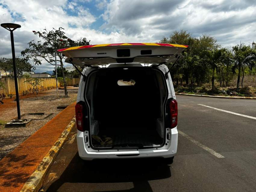 BYD T3-2023 - 5 - Cargo Van (Delivery Van)  on Aster Vender