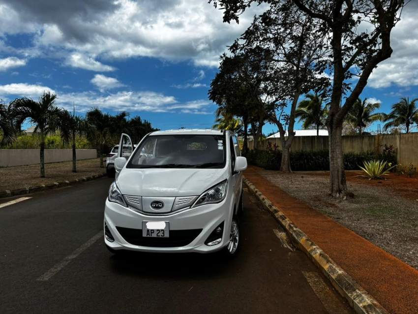 BYD T3-2023 - 0 - Cargo Van (Delivery Van)  on Aster Vender