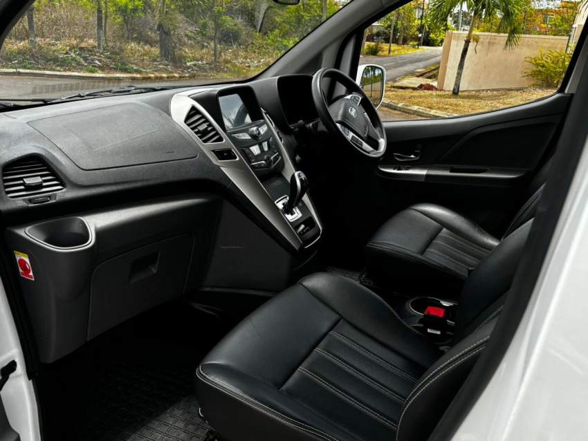 BYD T3-2023 - 7 - Cargo Van (Delivery Van)  on Aster Vender