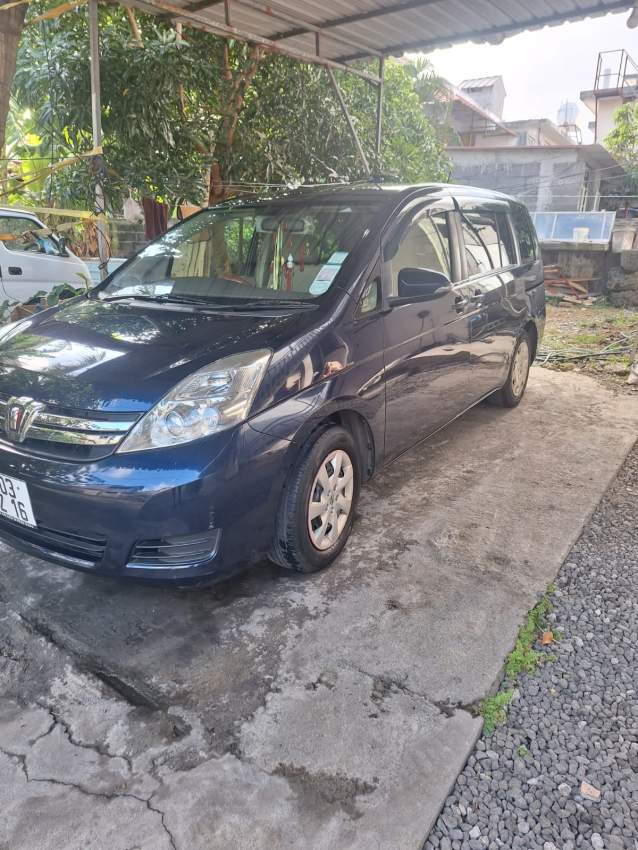 Toyota Isis-2016 - 0 - Family Cars  on Aster Vender