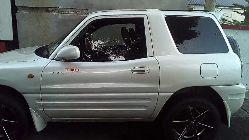 Toyota RAV 4   - 0 - Pickup trucks (4x4 & 4x2)  on Aster Vender