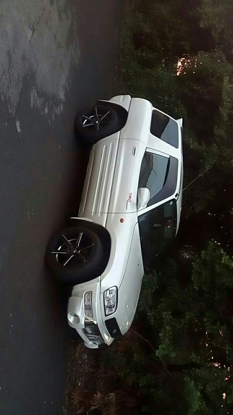 Toyota RAV 4   - 2 - Pickup trucks (4x4 & 4x2)  on Aster Vender