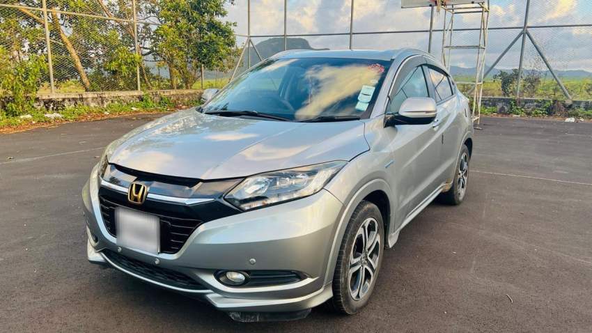FOR SALE: Honda Vezel Z Package - LIMITED EDITION (2015) - 0 - SUV Cars  on Aster Vender