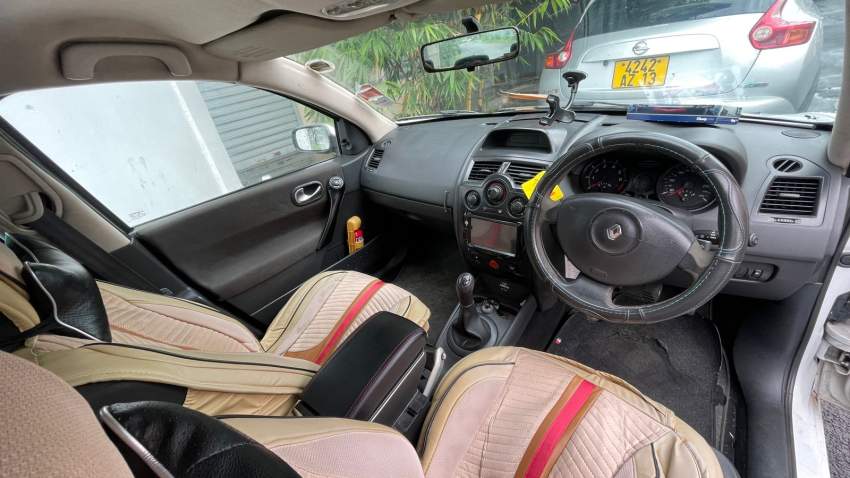 RENAULT MEGANE II 1.4L - 7 - Family Cars  on Aster Vender