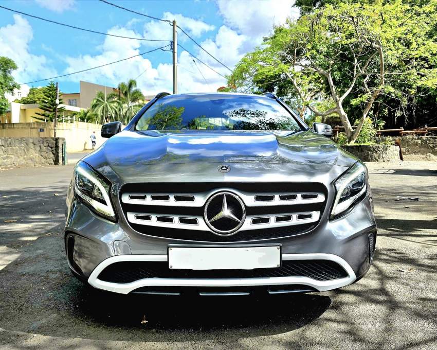 Mercedes GLA 180 -2020 - 0 - Family Cars  on Aster Vender